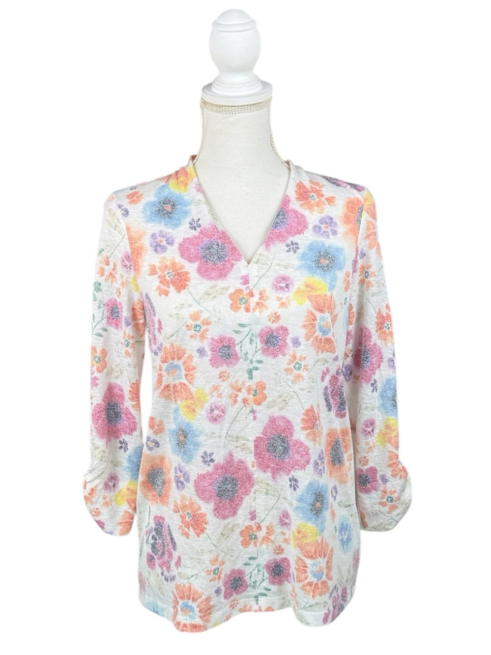 FDJ Floral V-Neck Knit Top 3/4 Sleeve Floral Print Pink Orange Blue Size Small